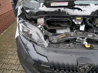 Peugeot Boxer L3H2 picture 19