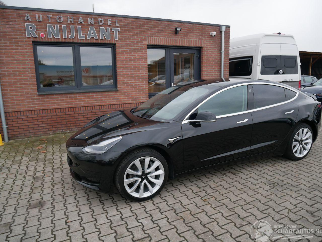 Tesla Model 3 STANDAARD RANGE PLUS PANORAMADEK LEER LED