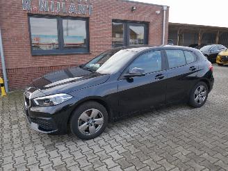 Coche accidentado BMW 1-serie 116 d ADVANTAGE LED VIRTUAL COCKPIT. 2023/3