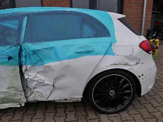 Mercedes A-klasse A 180 D AMG ALCANTARA LED PANORAMADAK picture 5