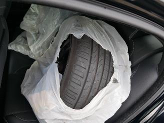 Jaguar XE R SPORT MOTOR ROOKT BIJ RIJDEN!!! picture 7