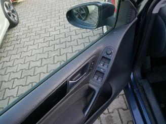 Volkswagen Golf  picture 12