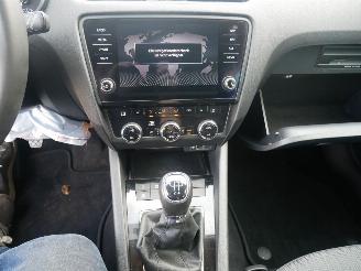 Skoda Octavia STYLE picture 16