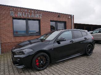 krockskadad bil auto BMW 1-serie 120D M-SPORT 2022/7