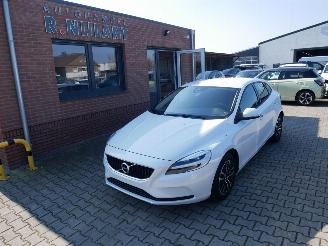 Avarii autoturisme Volvo V-40 LED 2019/3