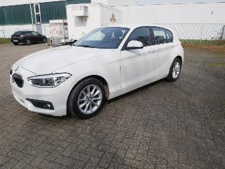krockskadad bil auto BMW 1-serie 118i 2019/2