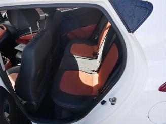 Hyundai I-10  picture 13