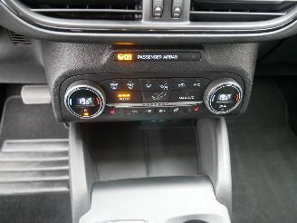 Ford Focus ST-LINE LED AUTOMAAT MOTORSCHADE!!! picture 12