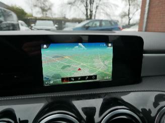 Mercedes A-klasse A 200 AMG ALCANTARA AUTOMAAT LED picture 16