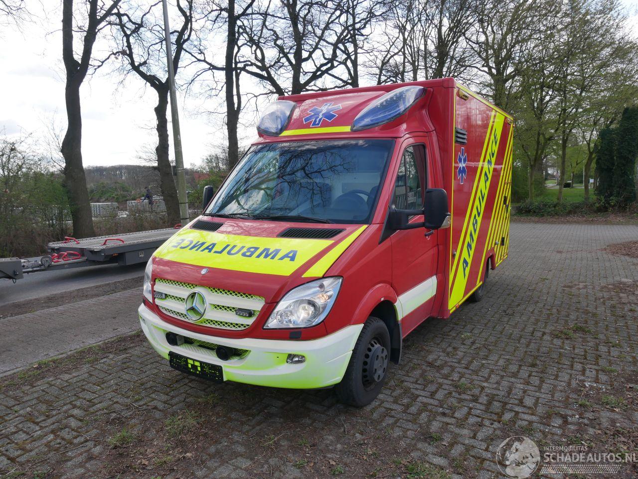 Mercedes Sprinter 519 CDI ZIEKENHUIS AUTO