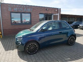 Unfallwagen Fiat 500E CABRIO LA PRIMA BY BOCELLI LEER LED 2023/5