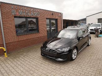 Unfallwagen Audi A3 S-LINE VIRTUAL COCKPIT ACC LEER LED 2025/10