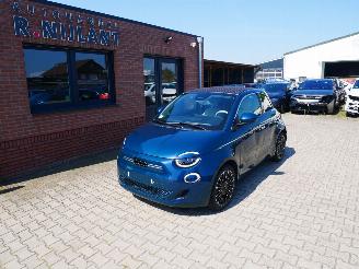 Coche accidentado Fiat 500E LA PRIMA BY BOCELLI JBL LEER LED CABRIO 2023/8