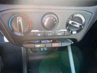 Hyundai I-20 ACTIVE picture 16
