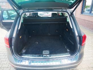 Volkswagen Touareg TERRAIN TECH 4 MOTION LEER XENON picture 13