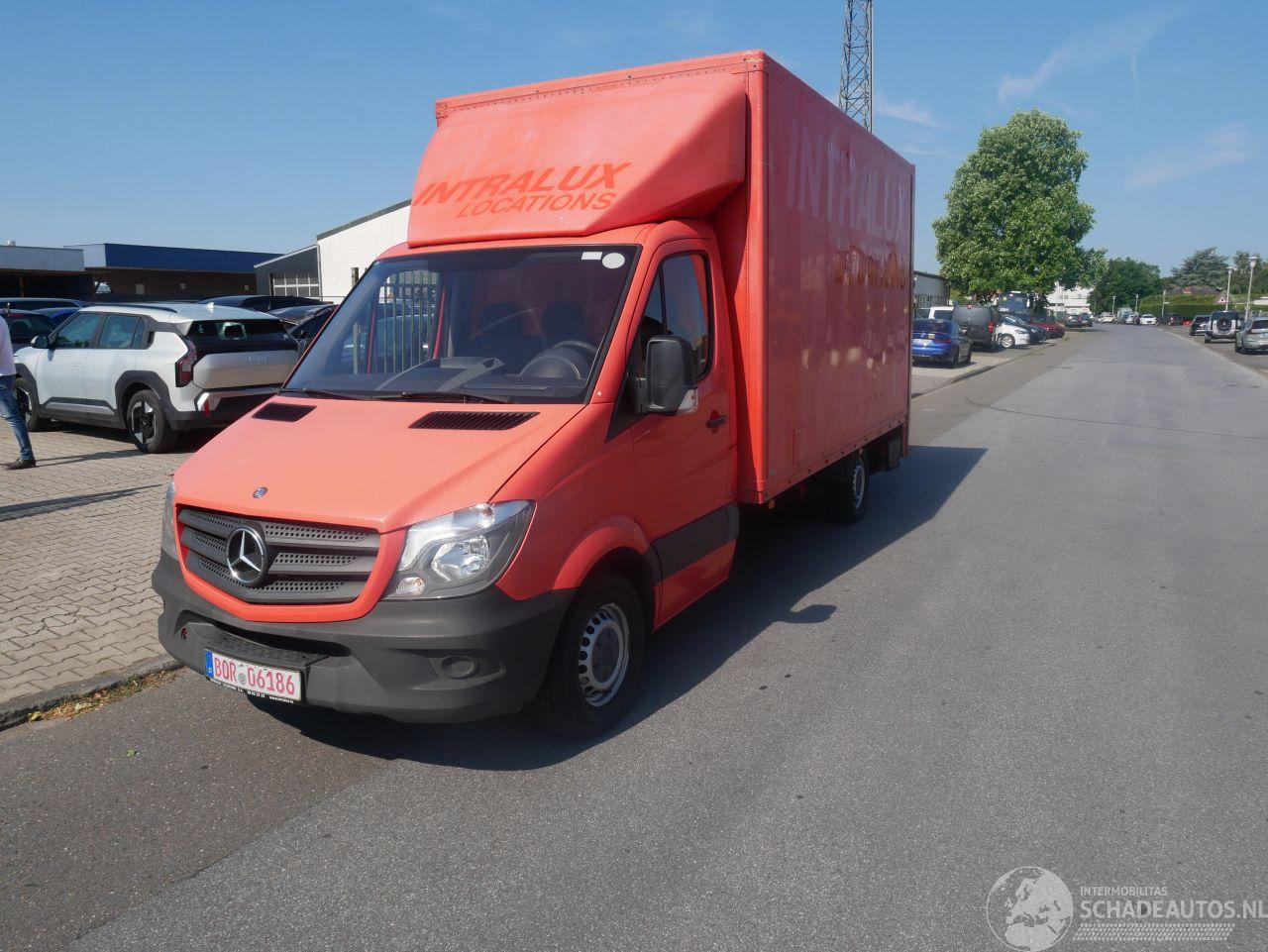 Mercedes Sprinter KOFFER LAADBORD