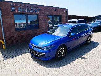Vaurioauto  passenger cars Volkswagen Passat ELEGANCE 2025/10