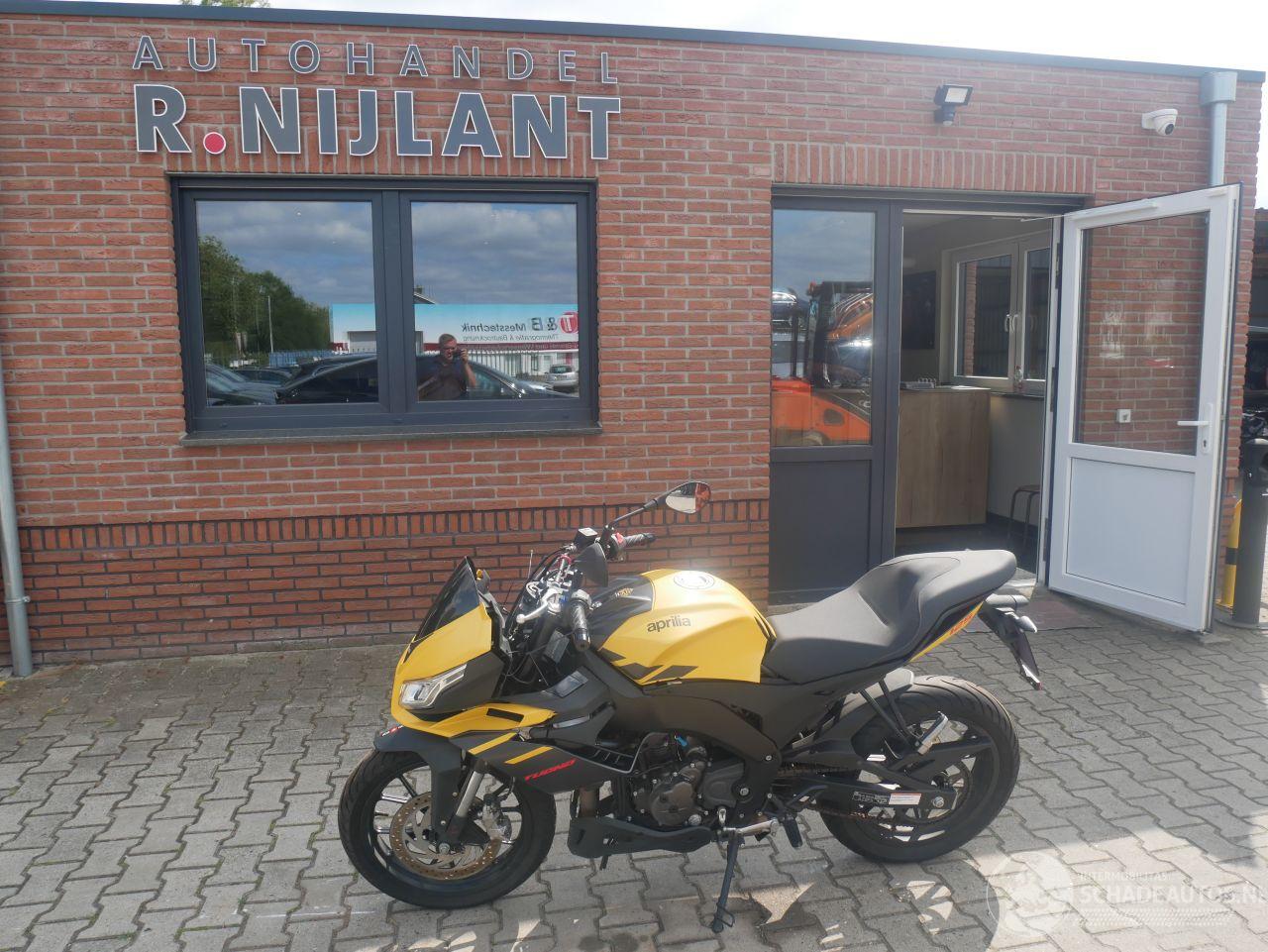 Aprilia Tuono 125