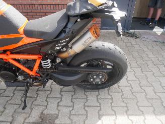 KTM  1350 SUPER DUKE R picture 13