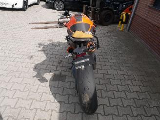 KTM  1350 SUPER DUKE R picture 6