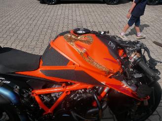 KTM  1350 SUPER DUKE R picture 10