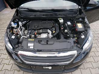 Peugeot 308  picture 8