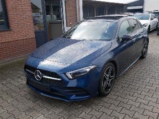 krockskadad bil auto Mercedes A-klasse A 250 AMG PANORAMADAK LED ALCANTARA BURMESTER 2020/8
