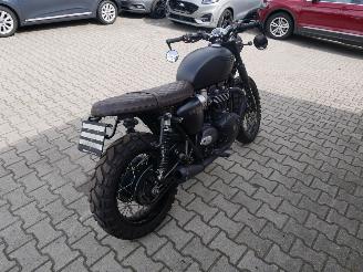 Triumph Bonneville T 120 BLACK picture 3