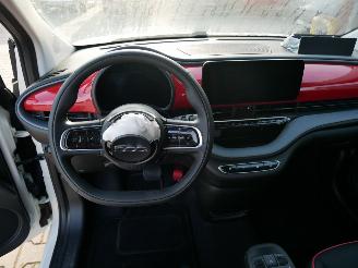Fiat 500E RED picture 13