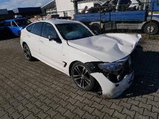 škoda osobní automobily BMW 3-serie 320 GRAN TOURISMO M-SPORT XDRIVE 2016/1