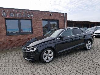skadebil auto Audi A3 AMBITION PANORAMADAK 2013/9