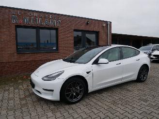 Schadeauto Tesla Model 3 LONG RANGE DUAL AWD PANORAMADAK LEER 2020/11