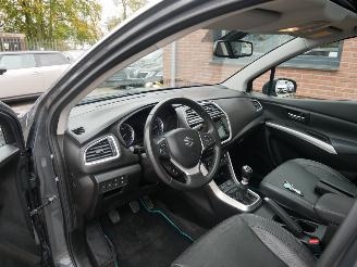 Suzuki SX4 CROSS LEER LED PANORAMADAK picture 8