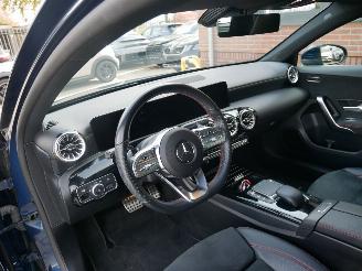 Mercedes A-klasse A 200 D AMG LINE ALCANTARA picture 10