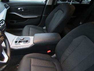 BMW 3-serie 320E Touring Aut.PluginHybrid WideScreen Cockpit Navi CruiseControl Pdc ..... picture 20