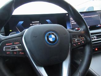 BMW 3-serie 320E Touring Aut.PluginHybrid WideScreen Cockpit Navi CruiseControl Pdc ..... picture 22