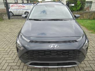 Voiture accidenté Hyundai Bayon 1.0T-GDI AUT. 48V-MildHybrid 5400km!! VirtualCockpit Climatronic Navi Camera CruiseControl Pdc LineAssist 2024/6