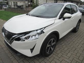 Nissan Qashqai 1.3DIG-T140pk MildHybrid Climatronic Navi Panorama-D Camera Keyless-Go picture 7