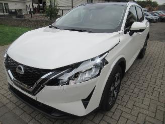 Nissan Qashqai 1.3DIG-T140pk MildHybrid Climatronic Navi Panorama-D Camera Keyless-Go picture 6