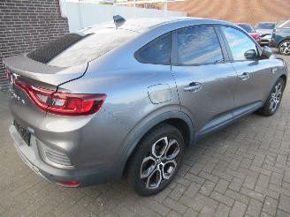 Schadeauto Renault Arkana 1.6E-TECH AUT. Hybrid Climatronic Navi Camera.... 2022/6