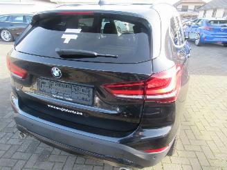 BMW X1 S-Drive18d 2.0D AUT. Climatronic  Leer  Navi  Camera  StoelVerwarming........ picture 3
