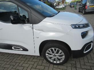 Citroën Berlingo 1.5BlueHdi 100 5-Zits  Airco  Navi  CruiseControl  2xSchuifdeur 20.200KM!! picture 9
