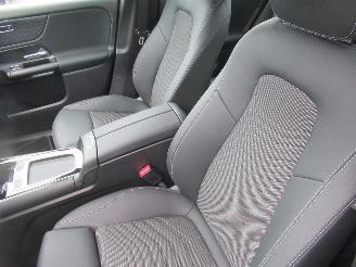 Mercedes GLA GLA 180 Aut.MildHybrid HalfLeer Navi Camera StoelVerwarming Led....... picture 19