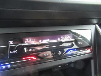 Volkswagen Polo 1.0TSI 95pk Climatronic Navi Camera CruiseControl..... picture 16