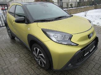 uszkodzony samochody osobowe Toyota Aygo AYGO-X 1.0 32.300km Climat Navi Camera..... 2023/7