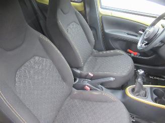 Toyota Aygo AYGO-X 1.0 32.300km Climat Navi Camera..... picture 17