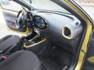 Toyota Aygo AYGO-X 1.0 32.300km Climat Navi Camera..... picture 15