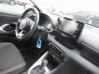 Toyota Yaris 1.5HYBRID Aut. 56.200km  Climat Camera CruiseControl....... picture 12
