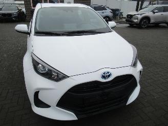 Toyota Yaris 1.5HYBRID Aut. 56.200km  Climat Camera CruiseControl....... picture 2