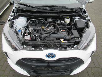 Toyota Yaris 1.5HYBRID Aut. 56.200km  Climat Camera CruiseControl....... picture 10